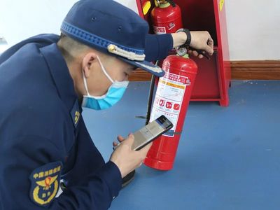 筑牢消防产品“防火墙”| 郊区大队开展验收备案工程消防产品专项检查